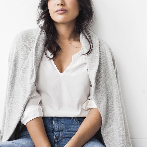 Nicole Bridger Cashmere "Protection" Cardigan in Grey, size 4 - Picture 9 of 9